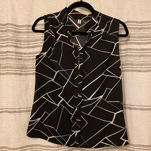 Women’s sleeveless top